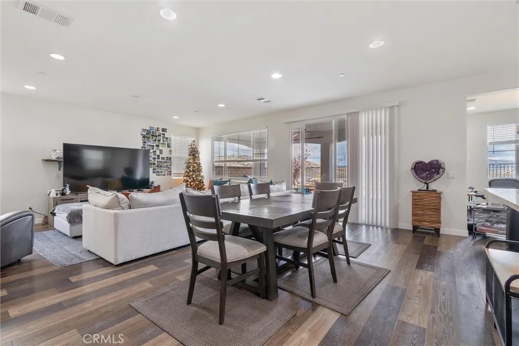 29046 Sterling Lane, Valencia, California 91354 home-pic-23